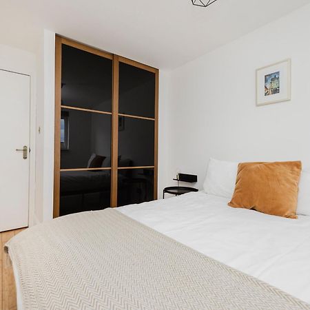 Appartamento Joivy Welcoming Flat Near Park Edimburgo Esterno foto