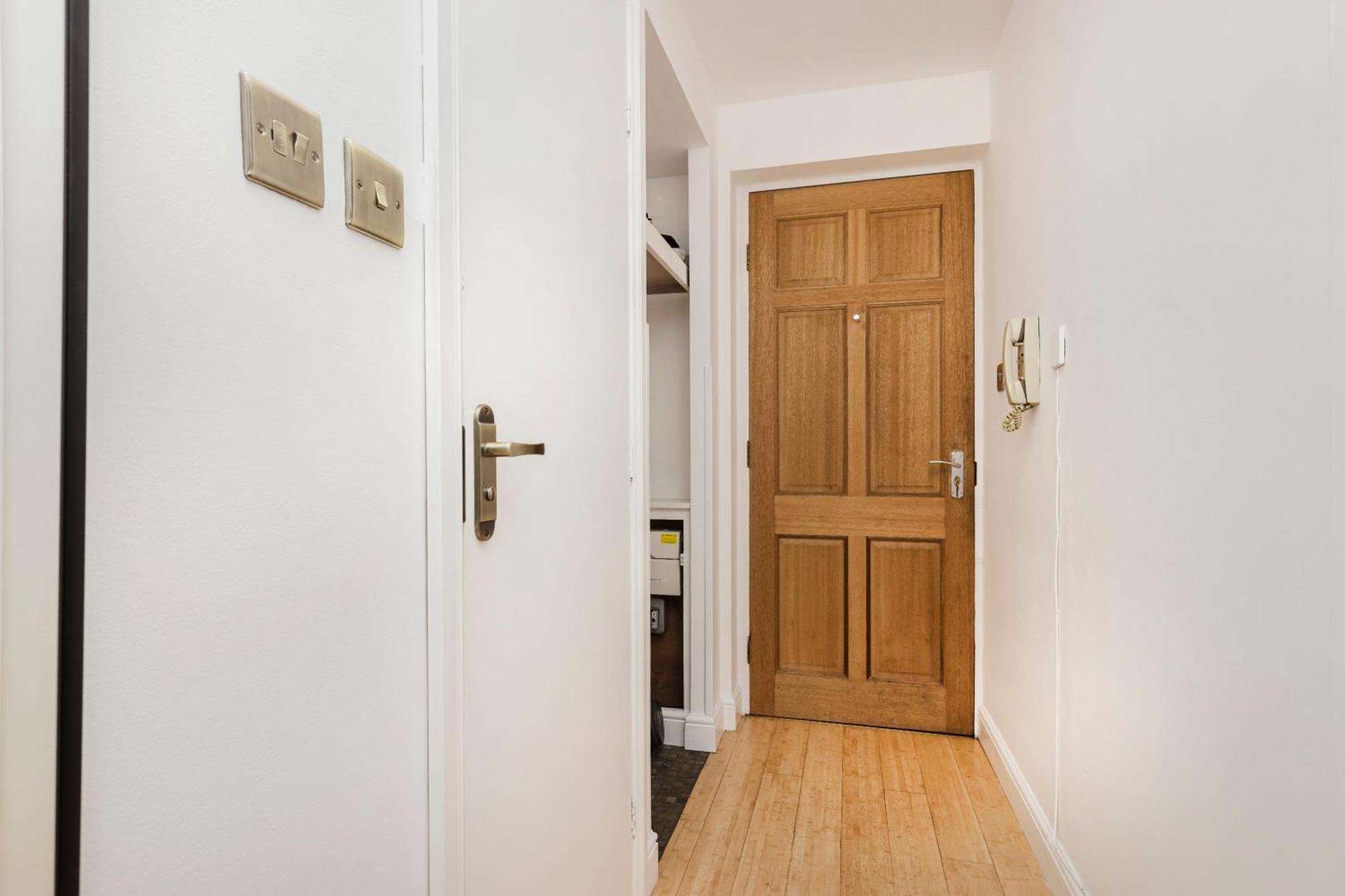 Appartamento Joivy Welcoming Flat Near Park Edimburgo Esterno foto